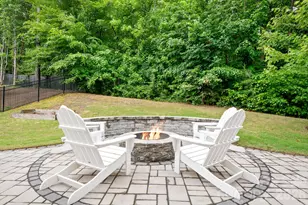 9233 Hollow Bend Dr, Huntersville, NC 28078 - Photo 2