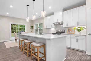 9233 Hollow Bend Dr, Huntersville, NC 28078 - Photo 8