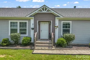 213 Big Oak Rd, Hendersonville, NC 28792 - Photo 2