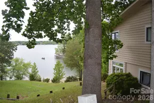 17701 Burnt Hickory Dr, Charlotte, NC 28278 - Photo 2