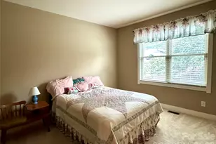 894 Dunroy Dr, Hendersonville, NC 28739 - Photo 22