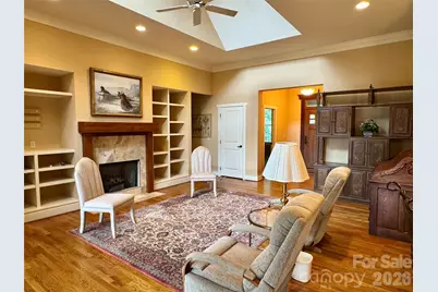 894 Dunroy Drive, Hendersonville, NC 28739 - Photo 8