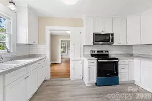 442 Spring St, Albemarle, NC 28001 - Photo 12
