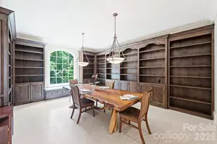 4901 Carmel Park Dr, Charlotte, NC 28226 - Photo 12