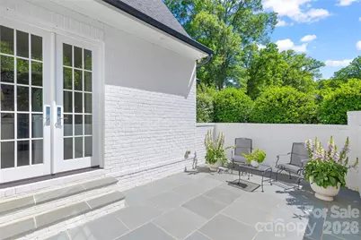 2638 Hampton Avenue, Charlotte, NC 28207 - Photo 8