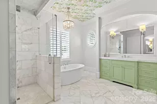 2638 Hampton Ave, Charlotte, NC 28207 - Photo 24