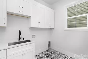 4339 Castlewood Rd, Charlotte, NC 28209 - Photo 18