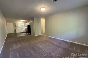 201 Arthur Dr, Thomasville, NC 27360 - Photo 2