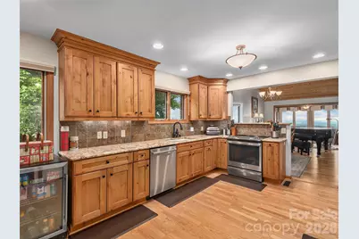 503 Fleetwood Plaza, Laurel Park, NC 28739 - Photo 14