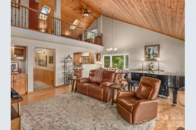 503 Fleetwood Plaza, Laurel Park, NC 28739 - Photo 4