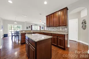 16416 Leavitt Ln, Davidson, NC 28036 - Photo 14