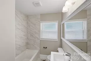 4239 Dinglewood Ave, Charlotte, NC 28205 - Photo 18