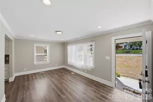 4239 Dinglewood Ave, Charlotte, NC 28205 - Photo 8