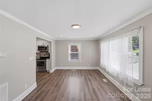 4239 Dinglewood Ave, Charlotte, NC 28205 - Photo 2