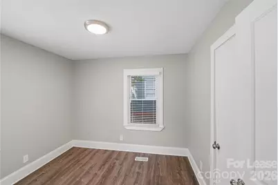 4239 Dinglewood Avenue, Charlotte, NC 28205 - Photo 12