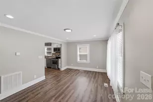 4239 Dinglewood Ave, Charlotte, NC 28205 - Photo 6