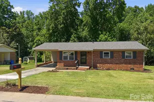 413 E McLelland Ave, Mooresville, NC 28115 - Photo 2