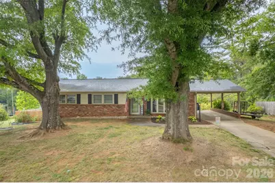 5460 Clover Street, Hickory, NC 28602 - Photo 2