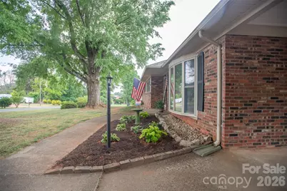 5460 Clover Street, Hickory, NC 28602 - Photo 4