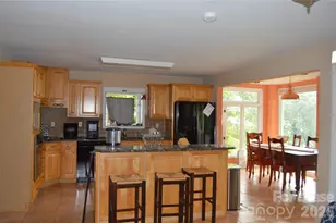 17701 Burnt Hickory Dr, Charlotte, NC 28278 - Photo 6