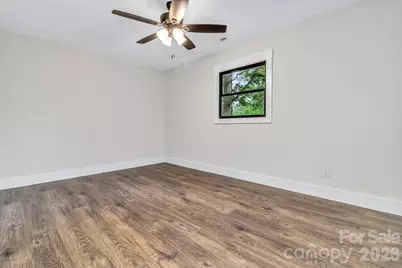 4 Barnes Road, Asheville, NC 28803 - Photo 28