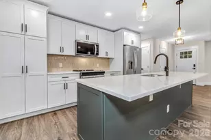 4 Barnes Rd, Asheville, NC 28803 - Photo 16