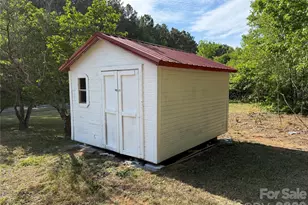 878 Stanback Ferry Rd, Lilesville, NC 28091 - Photo 6