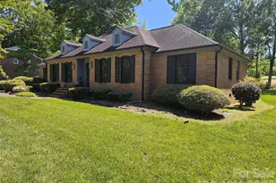 1108 Oak Hill Dr, Monroe, NC 28112 - Photo 2