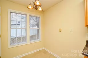 8415 Spirea Ct, Charlotte, NC 28215 - Photo 16