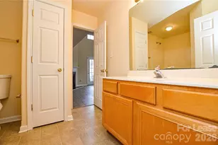 8415 Spirea Ct, Charlotte, NC 28215 - Photo 12