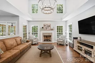 4432 Mountain Cove Dr, Charlotte, NC 28216 - Photo 8