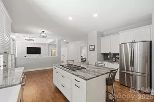 4432 Mountain Cove Dr, Charlotte, NC 28216 - Photo 12
