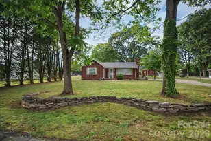 1305 Markway St, Shelby, NC 28150 - Photo 2