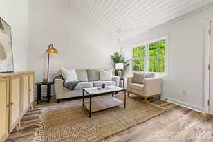 193 Sams Hill, Sylva, NC 28779 - Photo 2