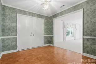 1020 Longreen Dr, Kernersville, NC 27284 - Photo 6