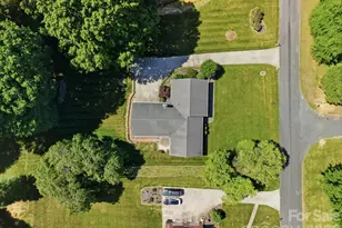 1020 Longreen Dr, Kernersville, NC 27284 - Photo 44