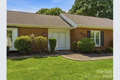 1020 Longreen Drive, Kernersville, NC 27284 - Photo 4