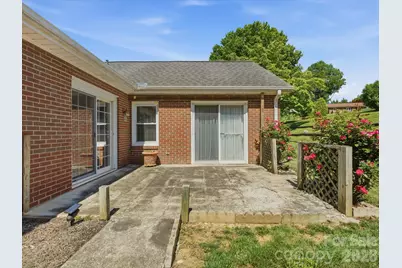 1020 Longreen Drive, Kernersville, NC 27284 - Photo 36