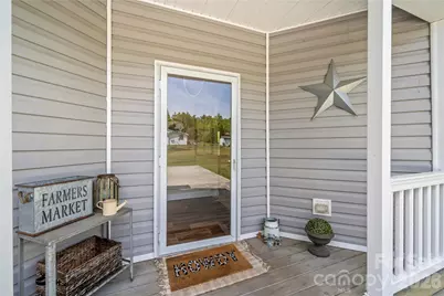 111 Robin Street, Hendersonville, NC 28739 - Photo 4