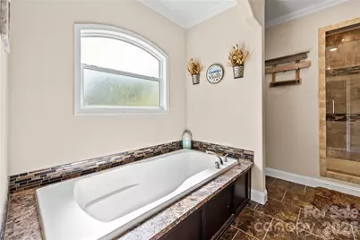 111 Robin Street, Hendersonville, NC 28739 - Photo 20