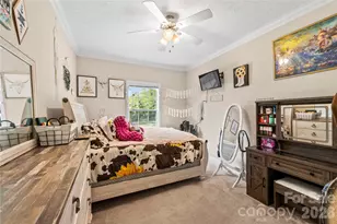 111 Robin St, Hendersonville, NC 28739 - Photo 26
