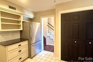 2705 North Center Street NW, Hickory, NC 28601 - Photo 8