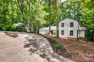 9307 Raintree Ln, Charlotte, NC 28277 - Photo 2
