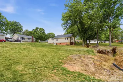 215 W Dallas Road, Stanley, NC 28164 - Photo 26