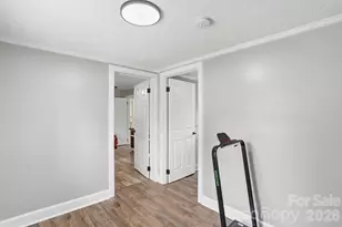 215 W Dallas Rd, Stanley, NC 28164 - Photo 16