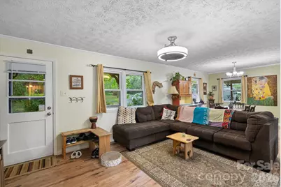 105 7th Street, Black Mountain, NC 28711 - Photo 4