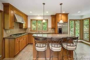 227 Estate Dr, Hendersonville, NC 28739 - Photo 20