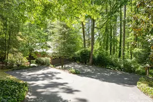 227 Estate Dr, Hendersonville, NC 28739 - Photo 48