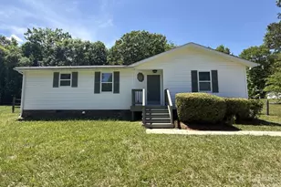 8209 Terra Linda Ln, Charlotte, NC 28215 - Photo 1