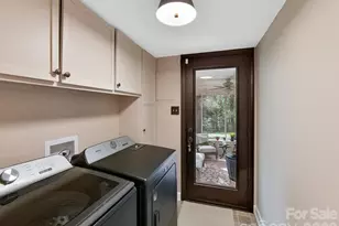 3719 Huckleberry Rd, Charlotte, NC 28210 - Photo 30